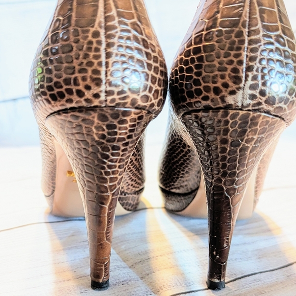 PRADA PLATFORM HEELS Size 8 or 38 Brown Leather Snakeskin Peep Toe Pumps - Picture 9 of 16